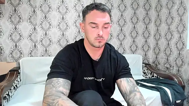 Вебкам-шоу Jonmusclemaster