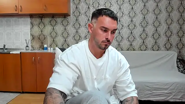Jonmusclemaster Webcam show