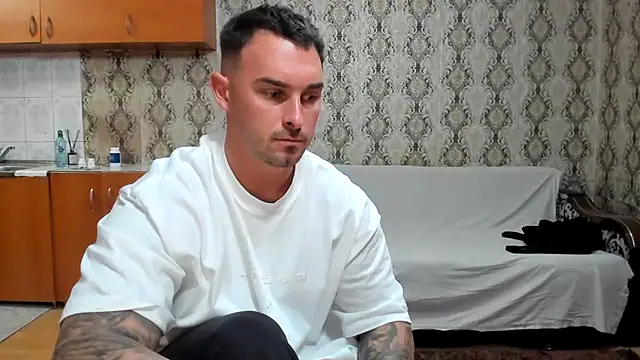 Show de Jonmusclemaster na webcam