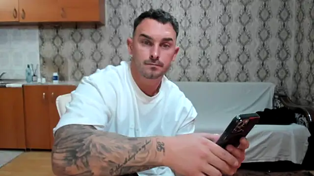 Jonmusclemaster webcam show