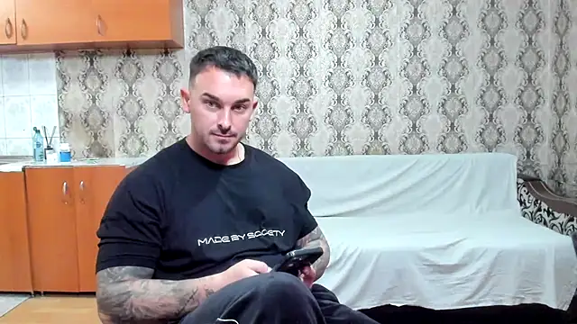 Jonmusclemaster Webcam show
