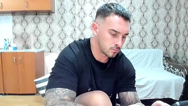 הופעת וובקאם של Jonmusclemaster