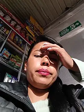 Show modela _andrea30 na web-kameri