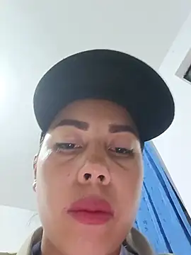 _andrea30 Adlı Modelin Web Kamerası Şovu
