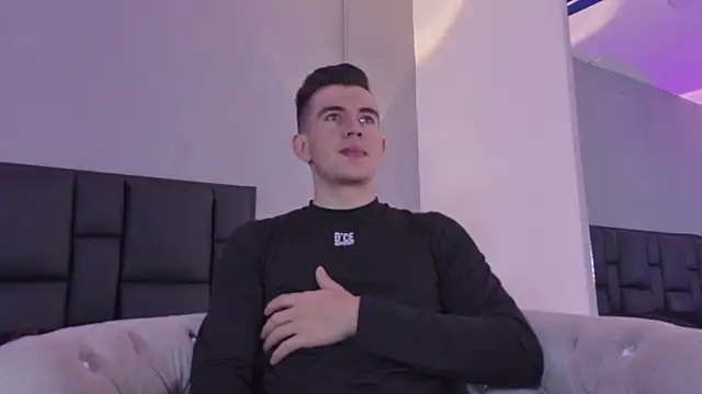 Webkamerová show MikaelSlow