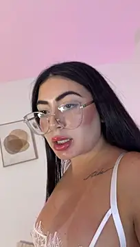 Mia_222 লাইভ XXX চ্যাট