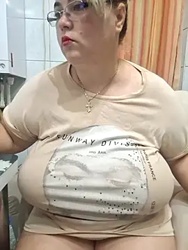 nikoleadina – Naživo XXX chat