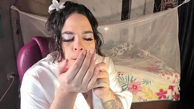 tattys_sexy Pertunjukan Webcam