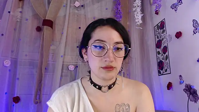 Chatroom XXX en direct de Tanya_WorldBondage