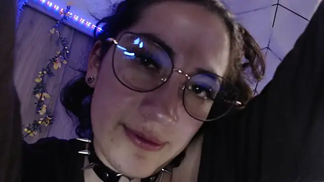 Tanya_WorldBondage Chat XXX live