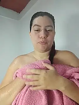 הופעת וובקאם של ariana_d20