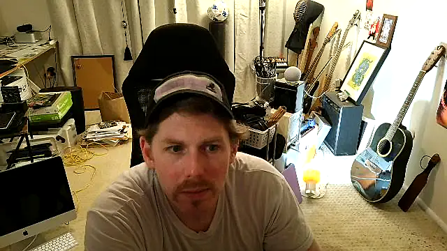 9VOLTT's Webcam Show