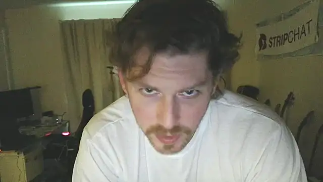 Check-Mate Show in webcam