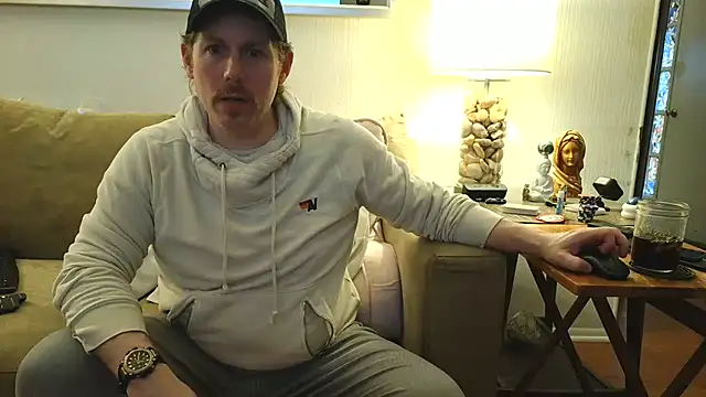 Check-Mate Show in webcam