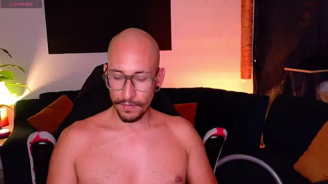 pandorabeker's Webcam Show