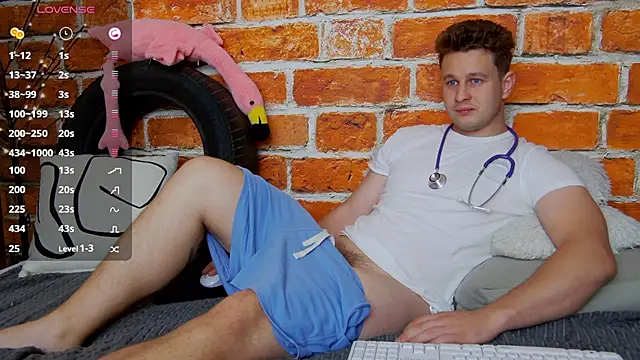 Вебкам-шоу charlie_smiley