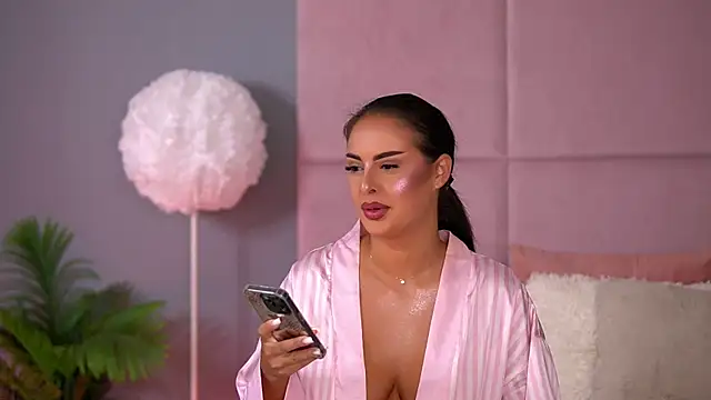 AlmaLuv's Live XXX Chat