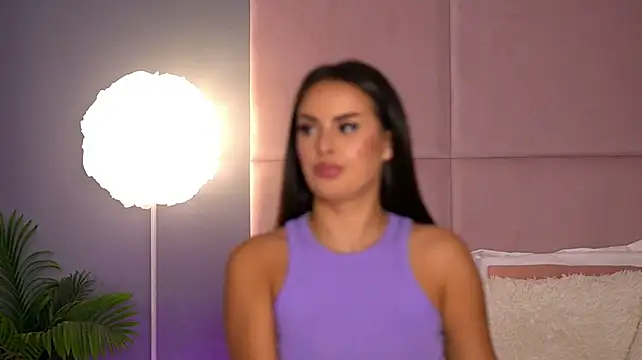 AlmaLuv Live XXX-Chat