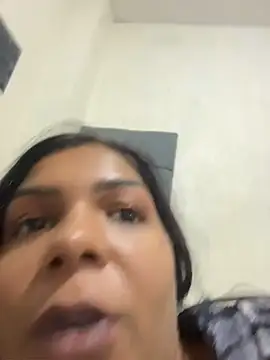 Show de Indiazinhax na webcam