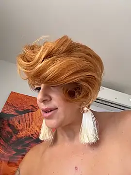 Selvaggia_official83 网络视讯表演