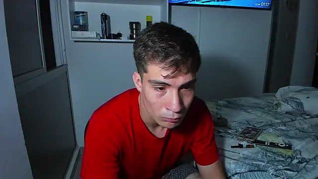 Show modela Naugthy_Patrick na web-kameri