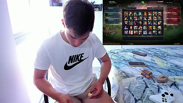Naugthy_Patrick Adlı Modelin Web Kamerası Şovu