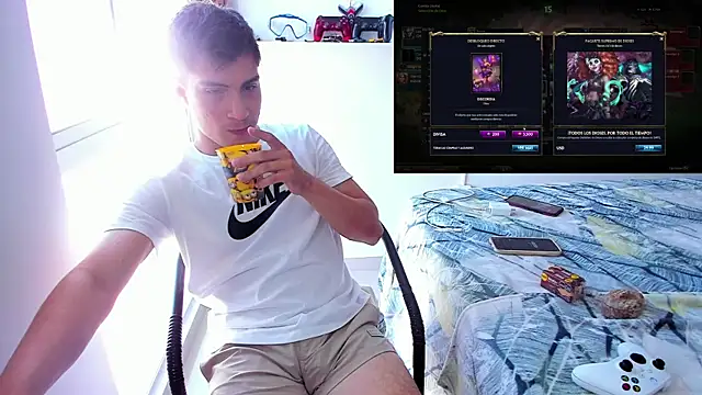 Naugthy_Patrick Adlı Modelin Web Kamerası Şovu
