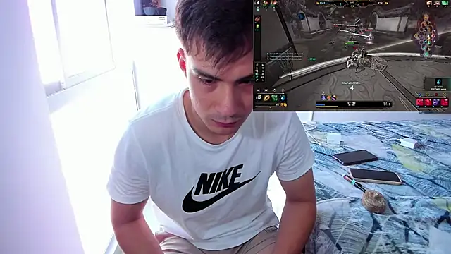 Naugthy_Patrick Adlı Modelin Web Kamerası Şovu