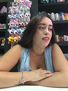 MissNyraSecret's Live XXX Chat