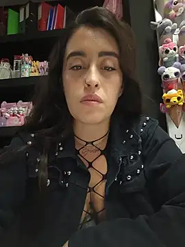 MissNyraSecret webcam show