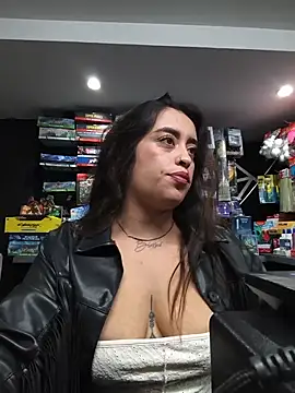 Show de MissNyraSecret na webcam