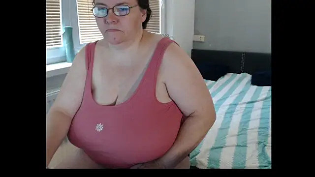 Show modela Sweetboobs na web-kameri