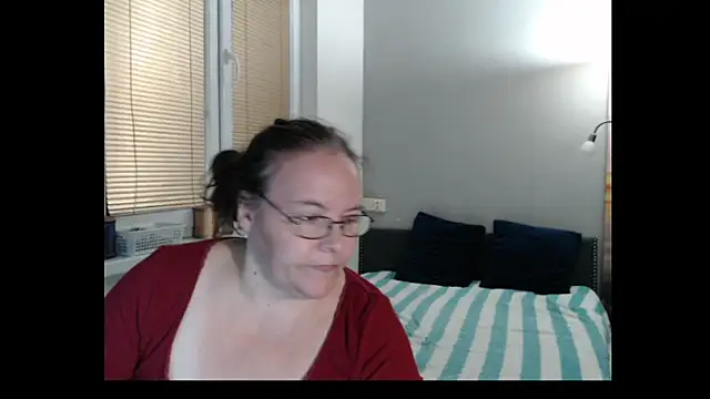 Sweetboobs Live chatroom