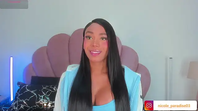 Nicole_Paradise's Webcam Show