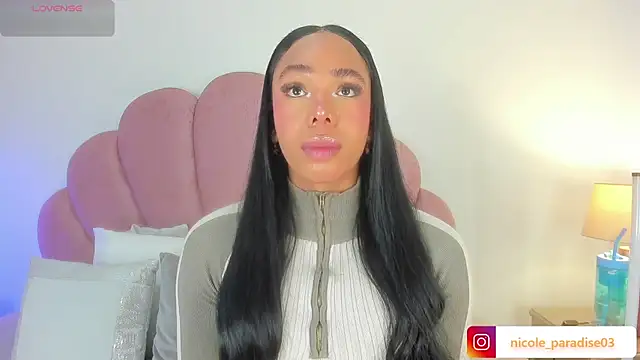 Nicole_Paradise Webcamshow