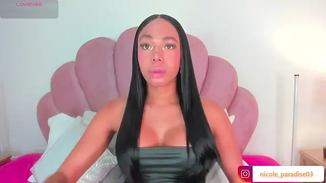 Show Webcam de Nicole_Paradise