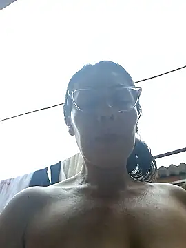 Pokazy przed kamerką – Mia-funny20