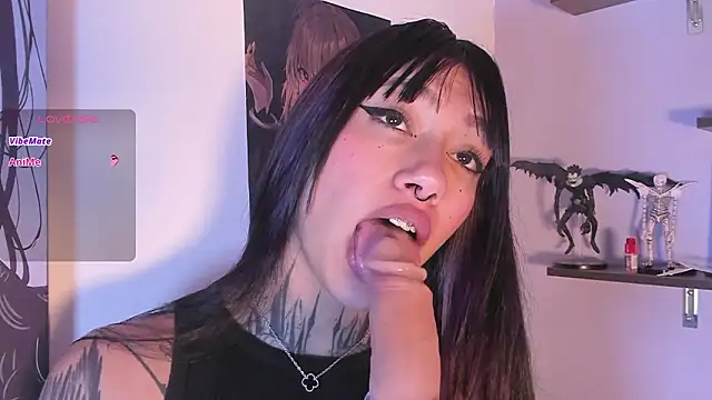 Akari1_Mischief's Webcam Show