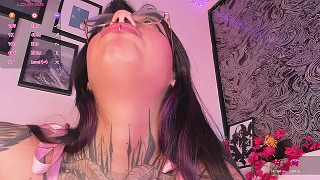 Chat +18 de Akari1_Mischief ao vivo