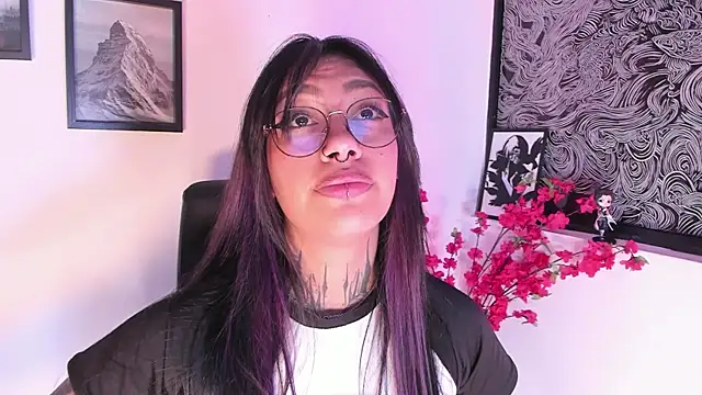 XXX chat uživo modela Akari1_Mischief