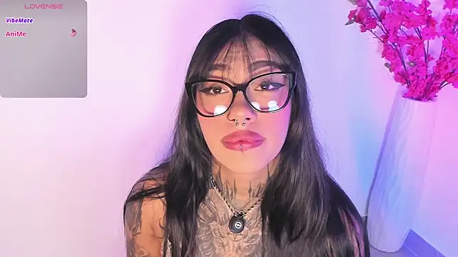 Alejaa_1's Live XXX Chat
