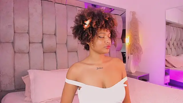 _CurlyGirl_ – Live XXX-chat