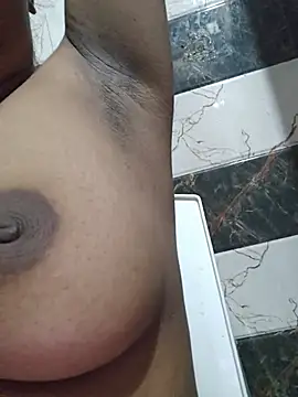 ZeharSiAda Adlı Modelin Canlı XXX Sohbeti