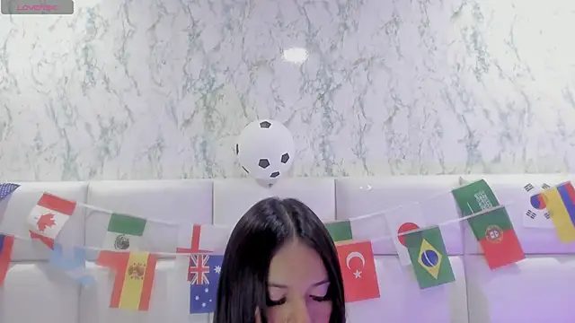 LYA_SWEETX's Live XXX Chat