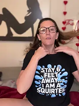 Sophia-Squirts-UK's Live XXX Chat
