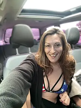 Sophia-Squirts-UK Show in webcam