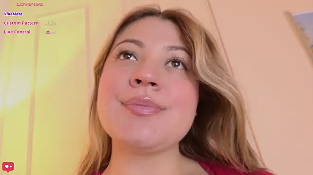 Zuzu_sweet Adlı Modelin Web Kamerası Şovu