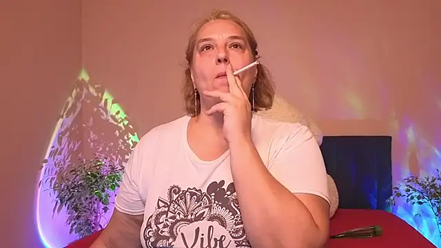 Bbw_Goddes Chat XXX in diretta