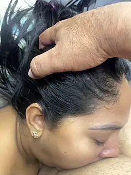 Pertunjukan Kamera Web mayemarc