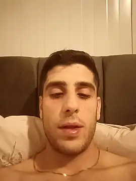 arenn1997 লাইভ চ্যাট রুম